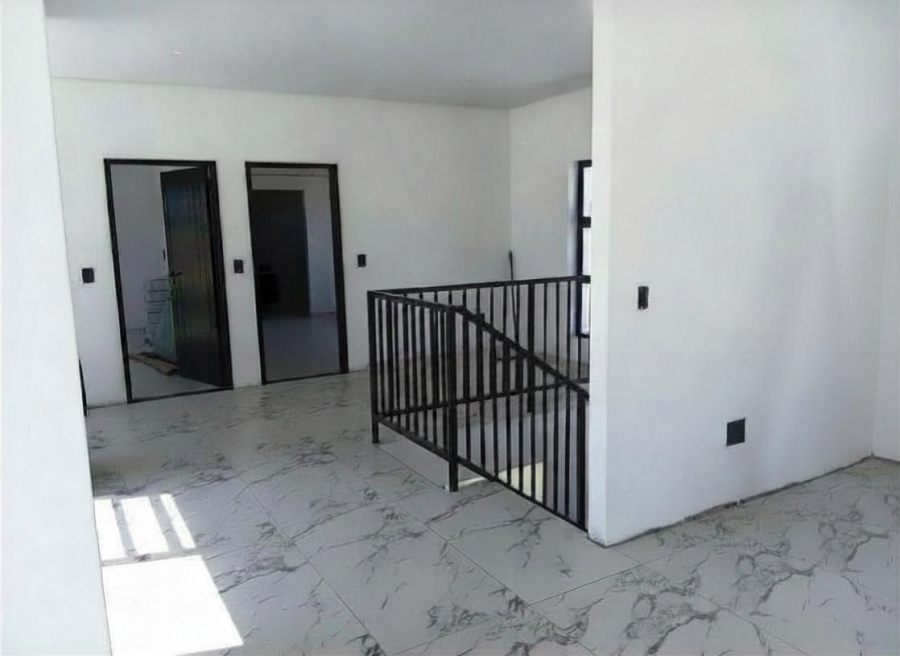 4 Bedroom Property for Sale in Sandown Western Cape